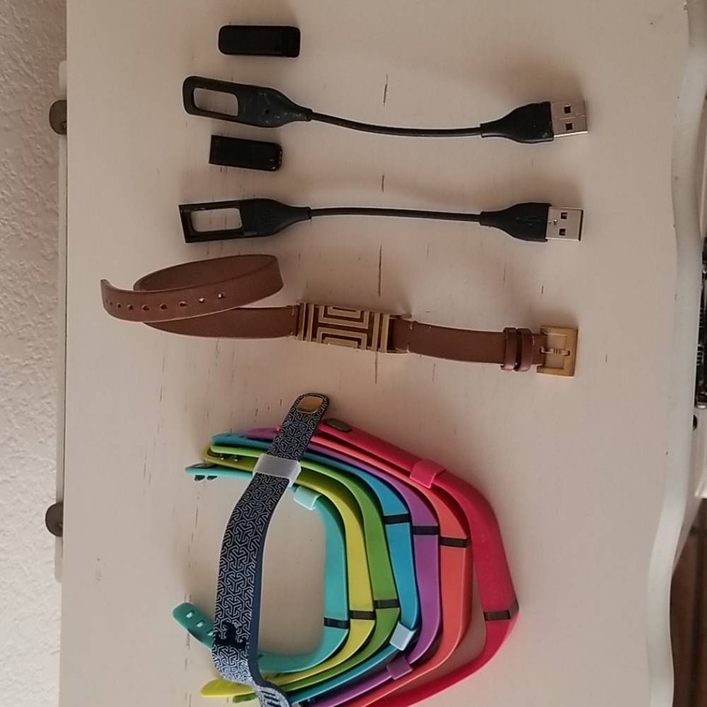 Tory Burch Fitbit package